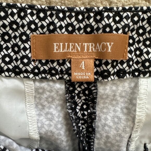 Ellen Tracy fancy shorts - Picture 3 of 6